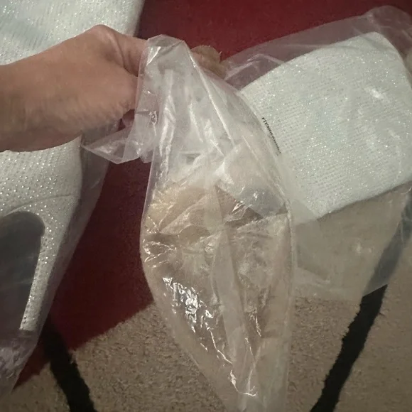 Knee high JLO boots with crystals! 4 inch heels. - Picture 2 of 7